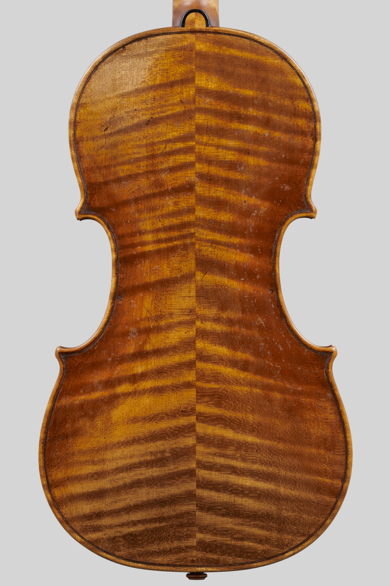Paris 2024 violin maker handmade fine italian luthier violin2