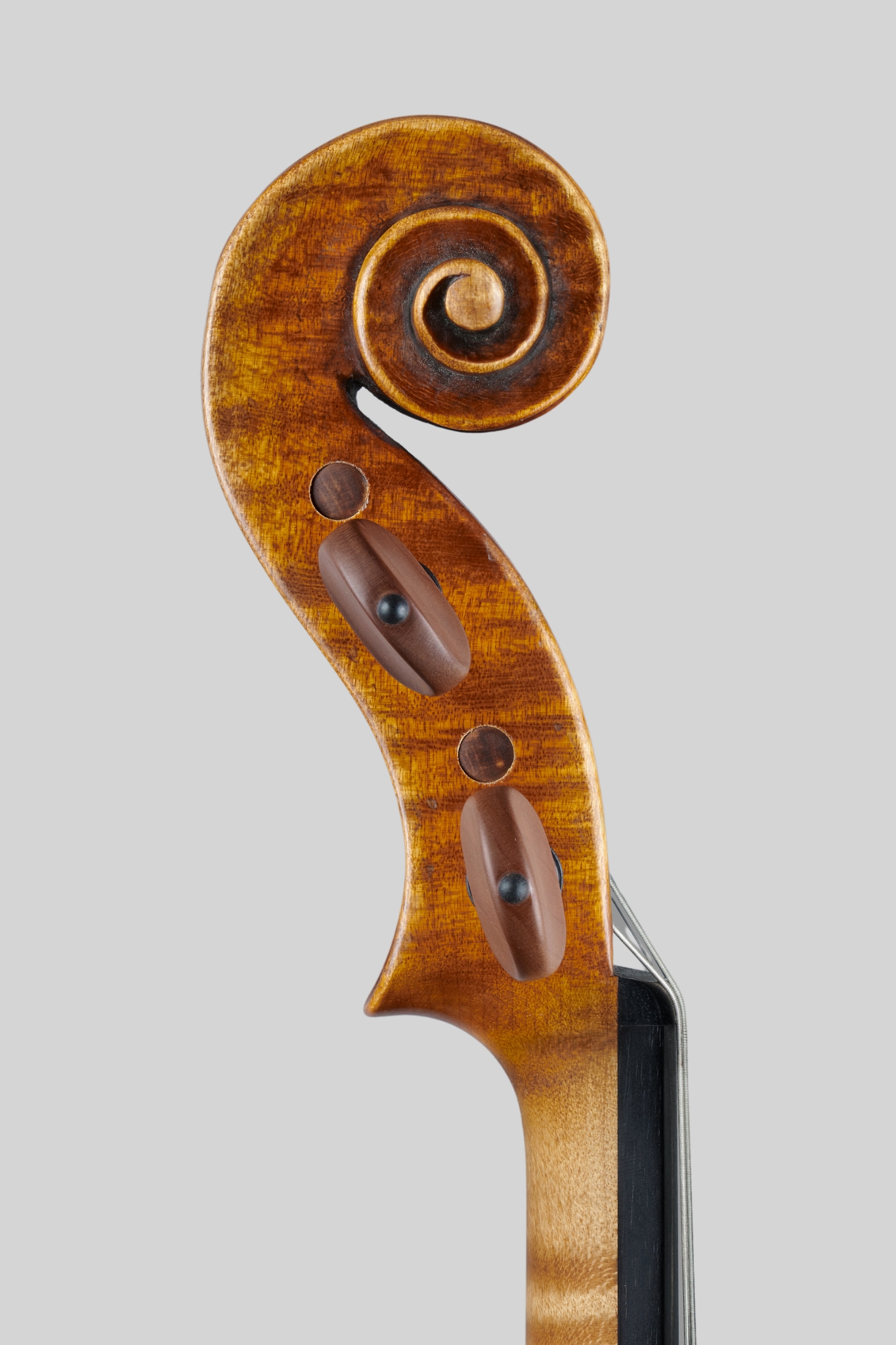 Paris 2024 violin maker handmade fine italian luthier violin3